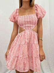 Pink short sleeve pleated dress