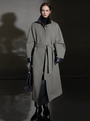 Barn-Style Chic Lambskin Leather Collar Trench Coat for Women – Gender-Neutral Long Autumn Overcoat with Unique Design