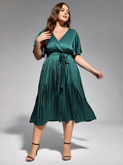 Plus Green Ruffle Sleeve Elastic Waist Midi Dress