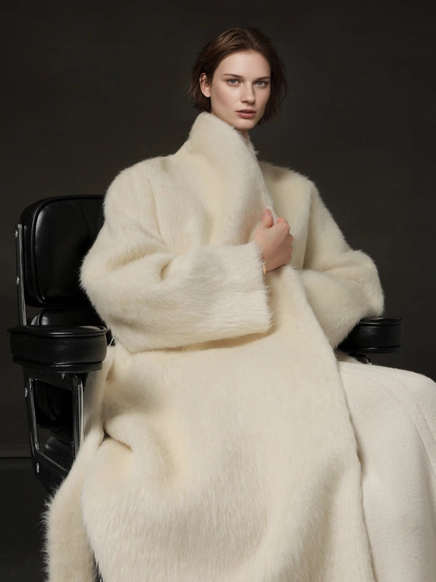 Luxury Suri Alpaca Wool Coat for Women – Double-Faced Winter Fur-Trim Overcoat with Chic Lapel Collar