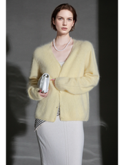 Elegant Cashmere Brushed Knit Cardigan – Soft Luxury Sweater Jacket for Women, Cozy Chic Layer for Fall