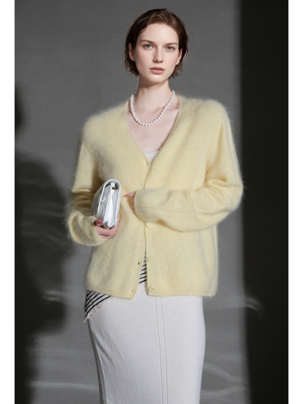 Elegant Cashmere Brushed Knit Cardigan – Soft Luxury Sweater Jacket for Women, Cozy Chic Layer for Fall