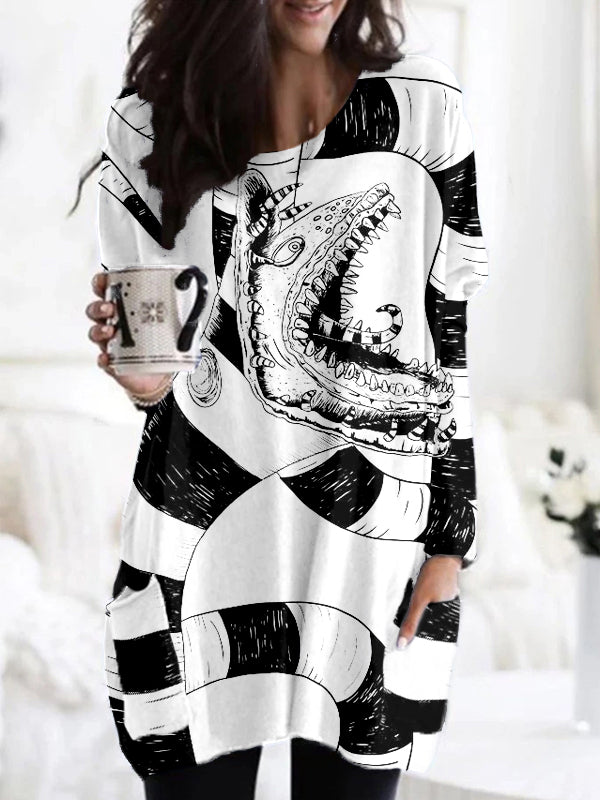 Classic Halloween Horror Sandworm Comfy Tunic