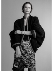 Old Money Style Batwing Sleeve Cardigan Coat for Women – Double-Faced Alpaca Wool Cape with Leather Trim and Speckled Dot Detail