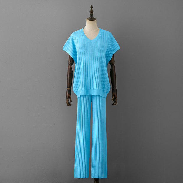 V-neck loose top + pleated wide-leg pants two-piece set