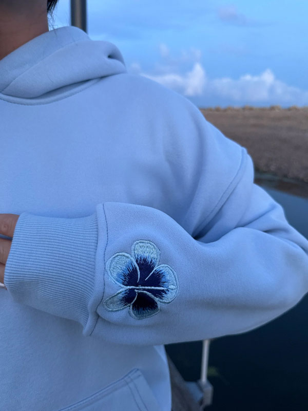 Crew neck embroided hoodie