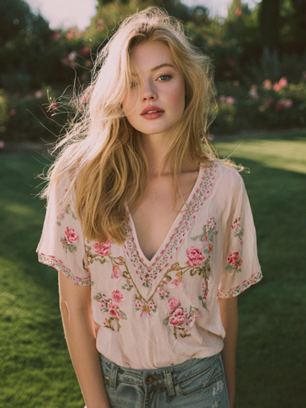 Women's Vintage Floral Embroidery Art Linen T-shirt