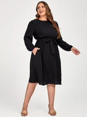 Plus Black Pleated Pocket Solid Tie Midi Dress