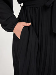 Plus Black Pleated Pocket Solid Tie Midi Dress