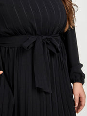 Plus Black Pleated Pocket Solid Tie Midi Dress