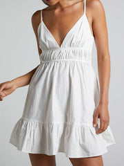 Ajustable straps v neck dress