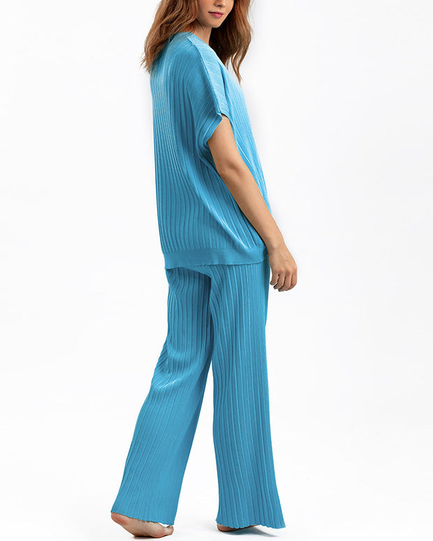 V-neck loose top + pleated wide-leg pants two-piece set