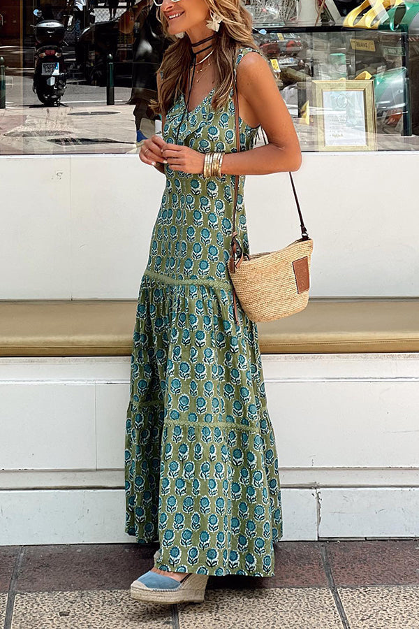 V-Neck Sleeveless Boho Resort Dress