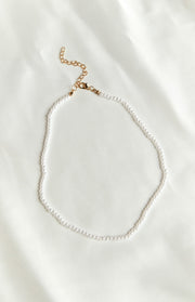 Leya White Pearl Choker Necklace