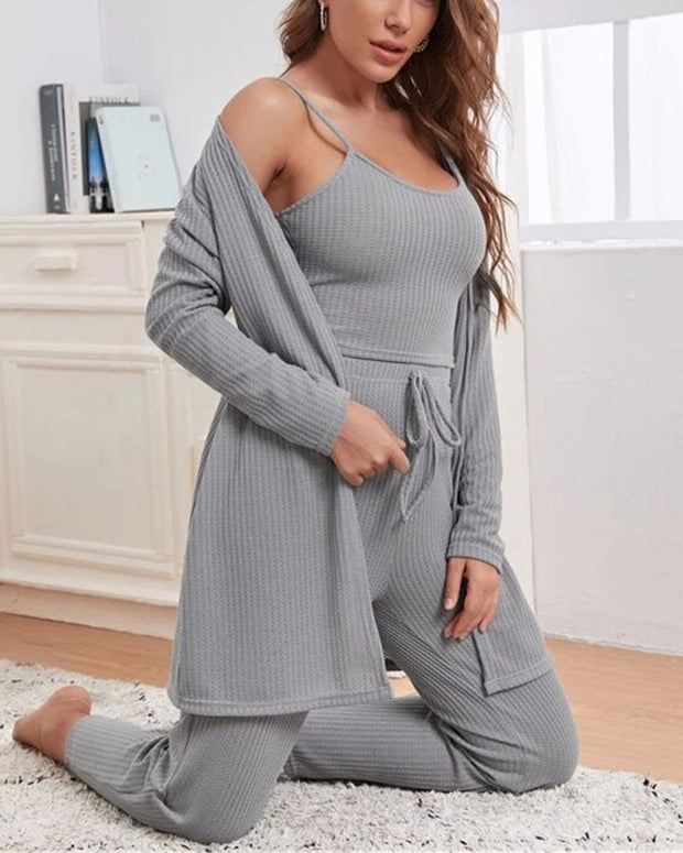 Comfortable and leisurely home three-piece set