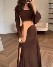 Elegant tie-waist knitted dress