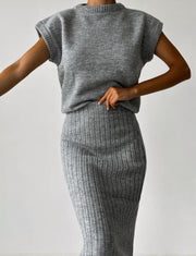 Sleeveless vest + knitted skirt two-piece set