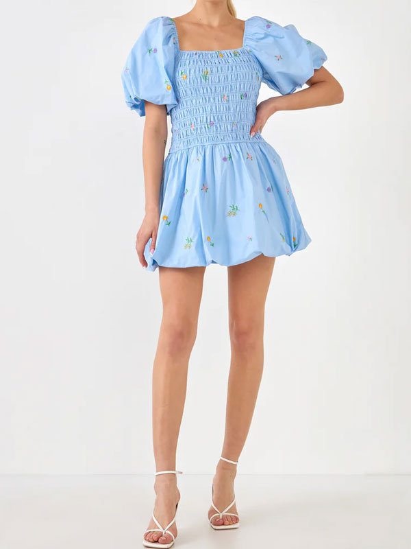 Puff sleeve pleated dress