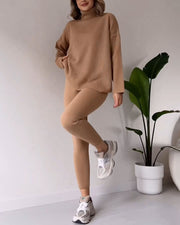 Chic turtleneck top and slim trousers two-piece set