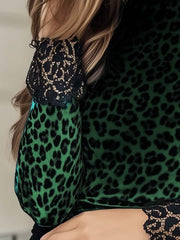 (clearance)Women's Lace Panel Leopard Printed Velvet T-Shirt