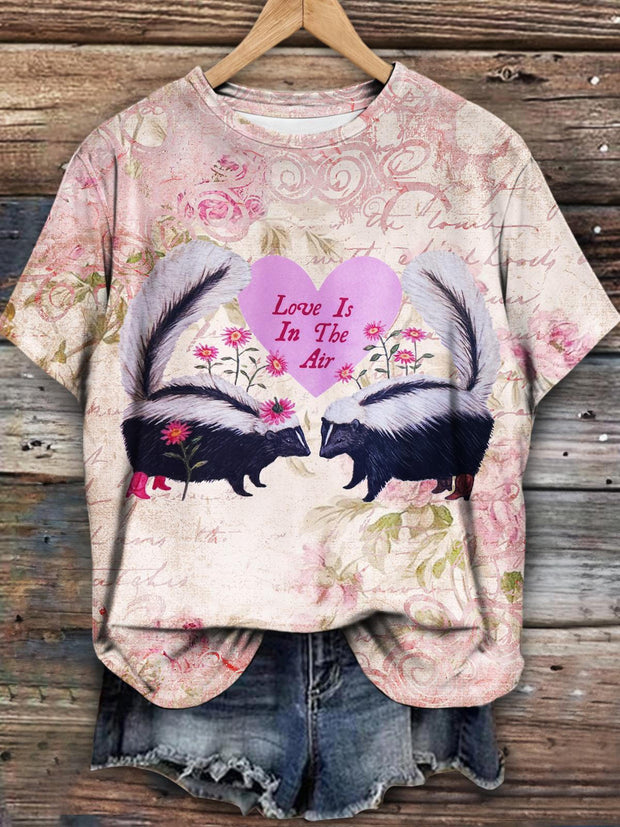 Love Is In The Air Valentine's Day Animal Print Casual T-Shirt