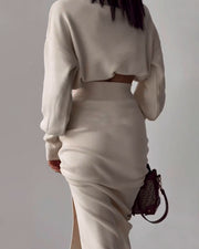 Elegant turtleneck sweater with split hem two-piece set