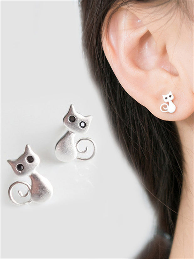 Lovely Cat Rhinestone Studded Earrings